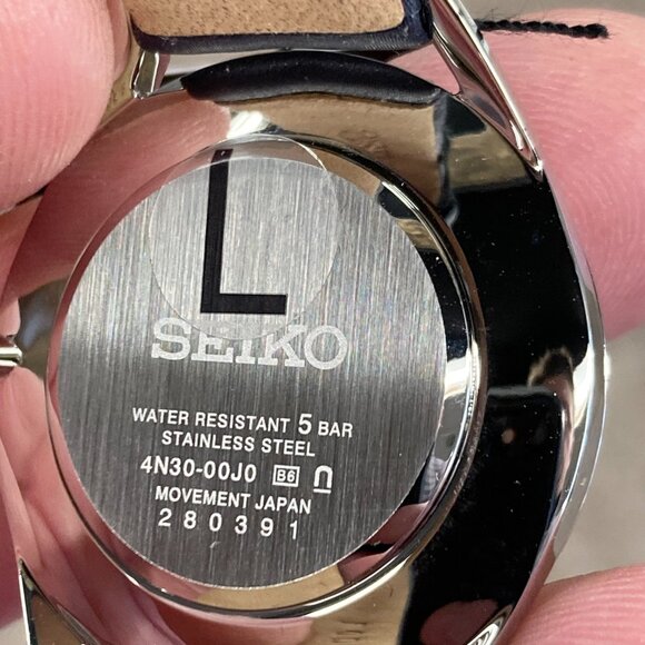 Women's Seiko Watch Mother Of Pearl Dial - Picture 7 of 8